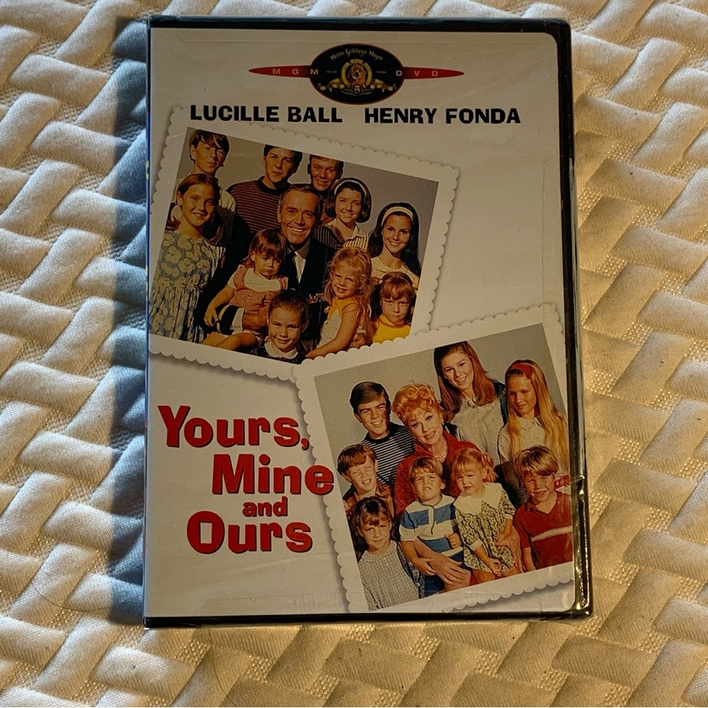 LUCILLE BALL & HENRY FONDA - YOURS, MINE and OURS